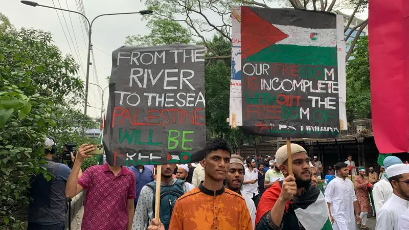 জনসমুদ্রে পরিণত মার্চ ফর গাজা