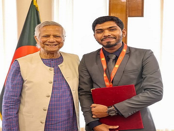 চাঁদপুরে জনপ্রশাসন সংস্কার কমিশন সদস্যের উপর হামলার আসামী আটক