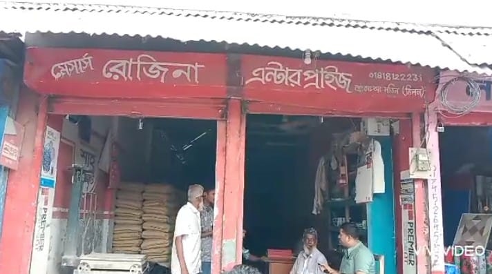 সাচার বাজারে দুর্ধর্ষ চুরি