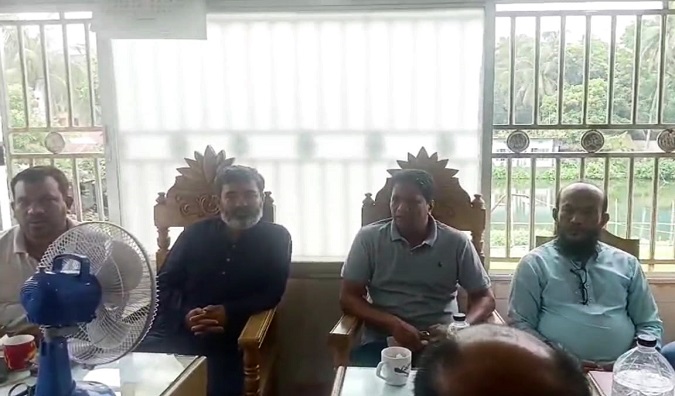 রেলওয়ে হকার্স মার্কেটের নামে অপপ্রচার, ব্যবসায়ীদের ক্ষোভ
