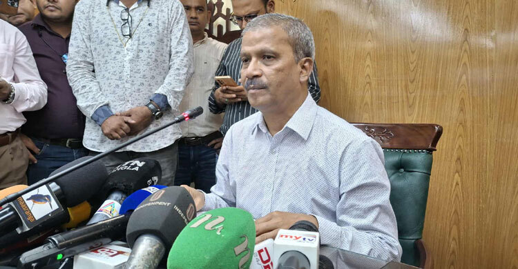 অপেক্ষা করেন, কিছুদিনের মধ্যে নির্বাচনের তারিখ ঘোষণা:আইন উপদেষ্টা