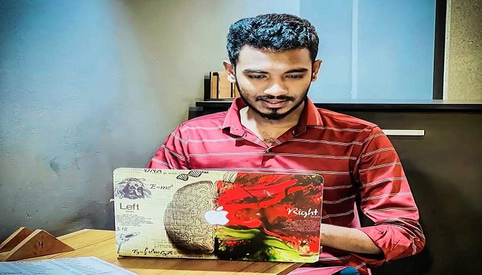 সোশ্যাল মিডিয়া ব্যবহারকারীদের নির্ভরশীল আইটি এক্সপার্ট রাফান রাজ