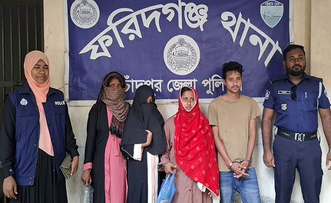 স্ত্রী-সন্তানরা হাত-পা বেঁধে বৃদ্ধকে হত্যার চেষ্টা!
