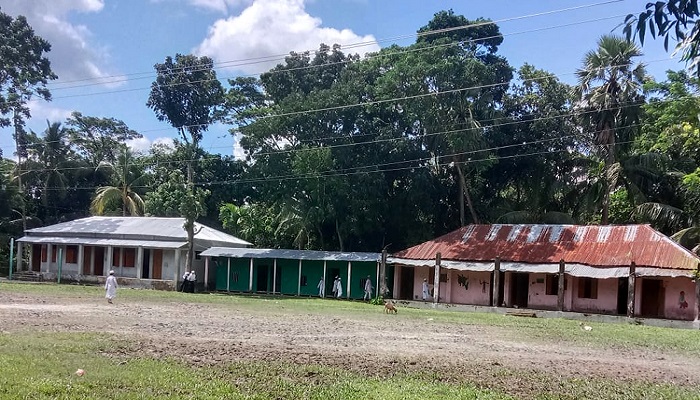 পাথৈর ইসলামীয়া দাখিল মাদরাসা বিভিন্ন সমস্যায় জর্জরিত